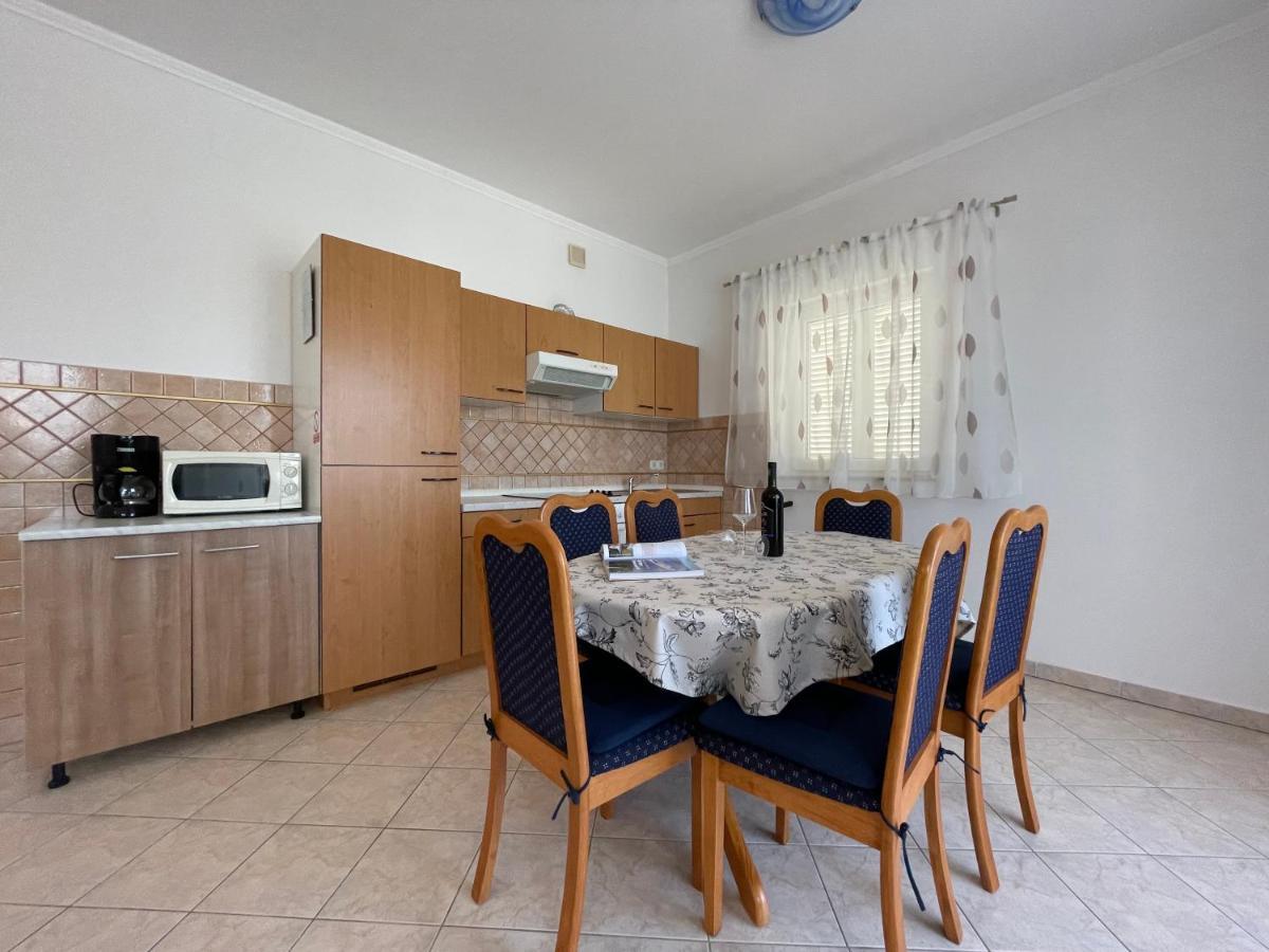 Apartmani Ruzarija ラブ エクステリア 写真